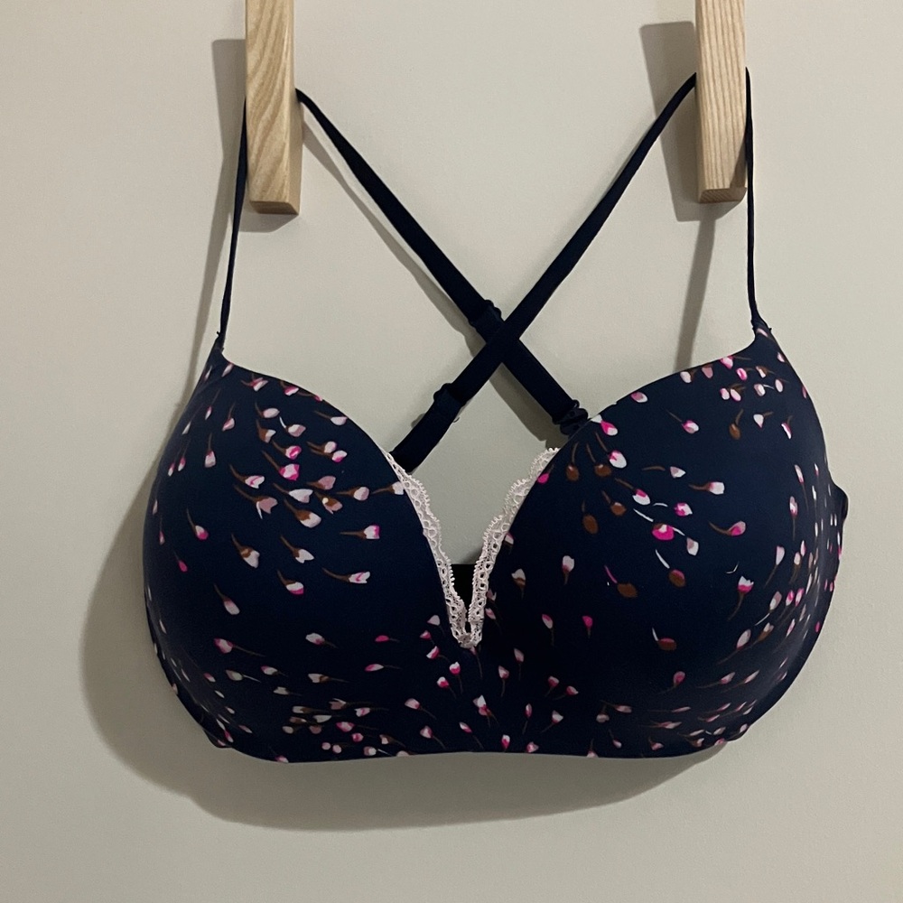 Victoria’s Secret size 34 DD  plunge in navy blue